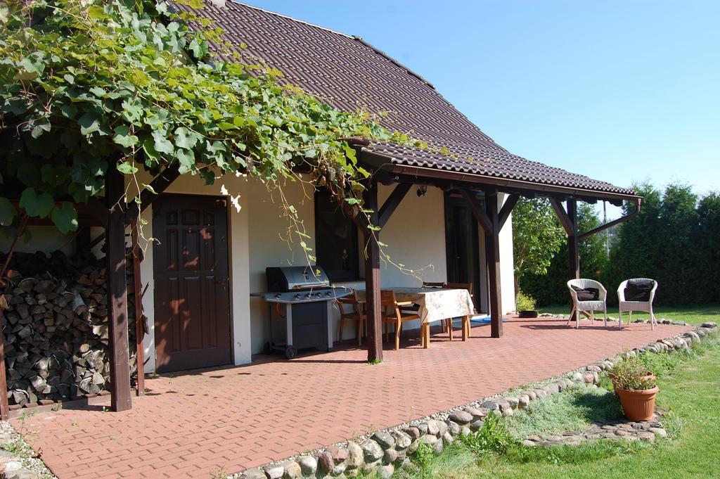 Dom Relaks & Wypoczynek Villa Skoki Exteriör bild